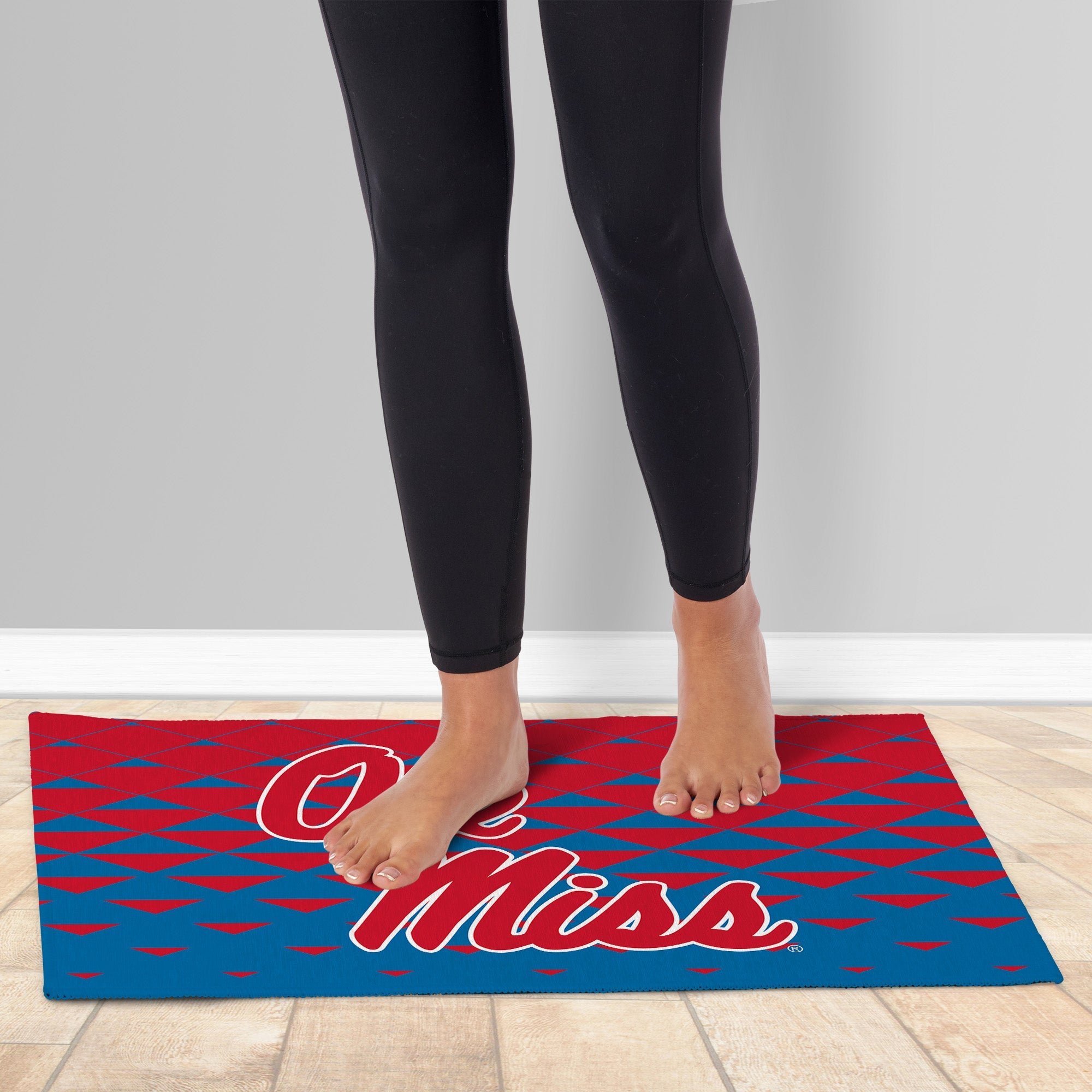 Ole Miss Rebels NCAA Dropzone Washable Rug 20X32 Inches