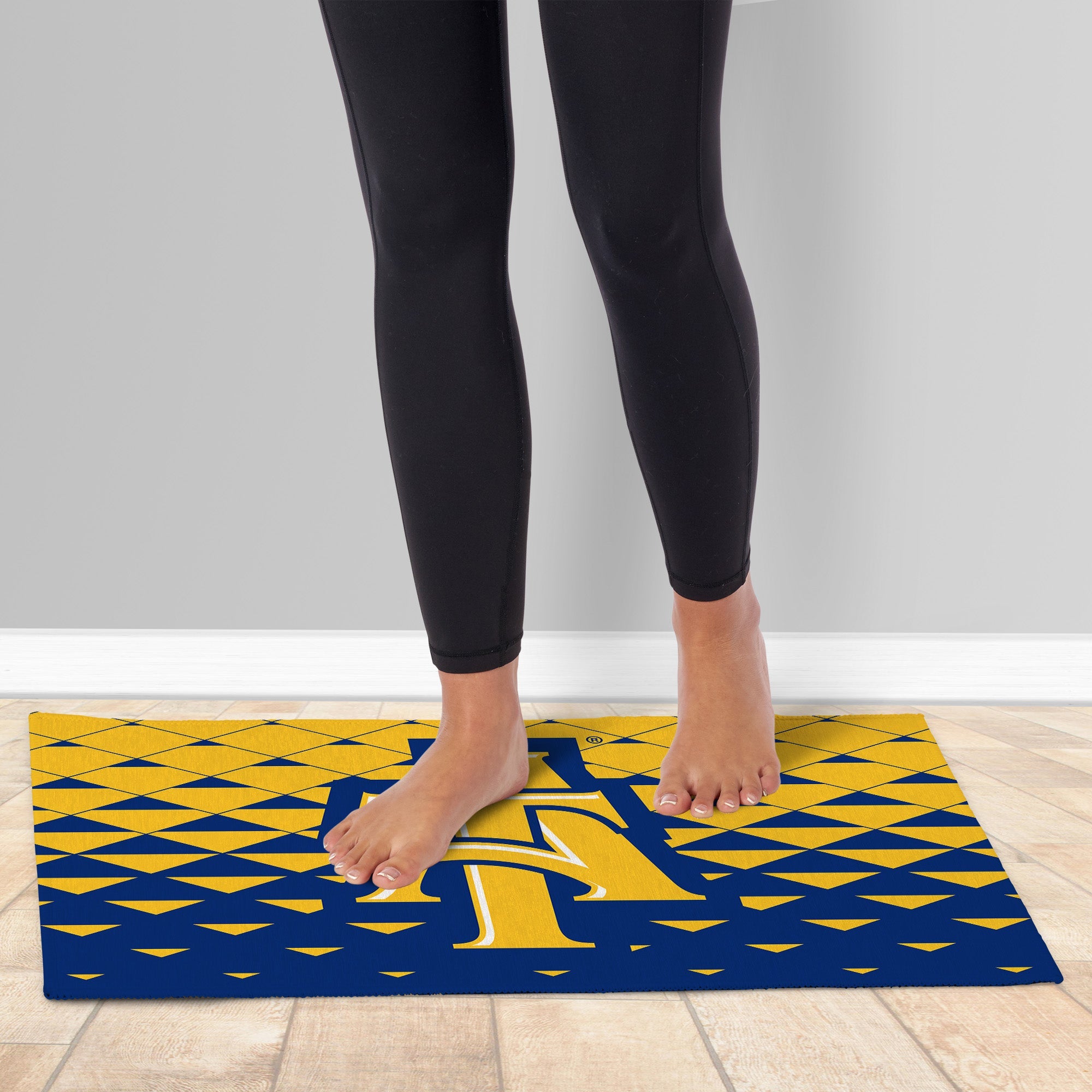 North Carolina A&T Aggies NCAA Dropzone Washable Rug 20X32 Inches