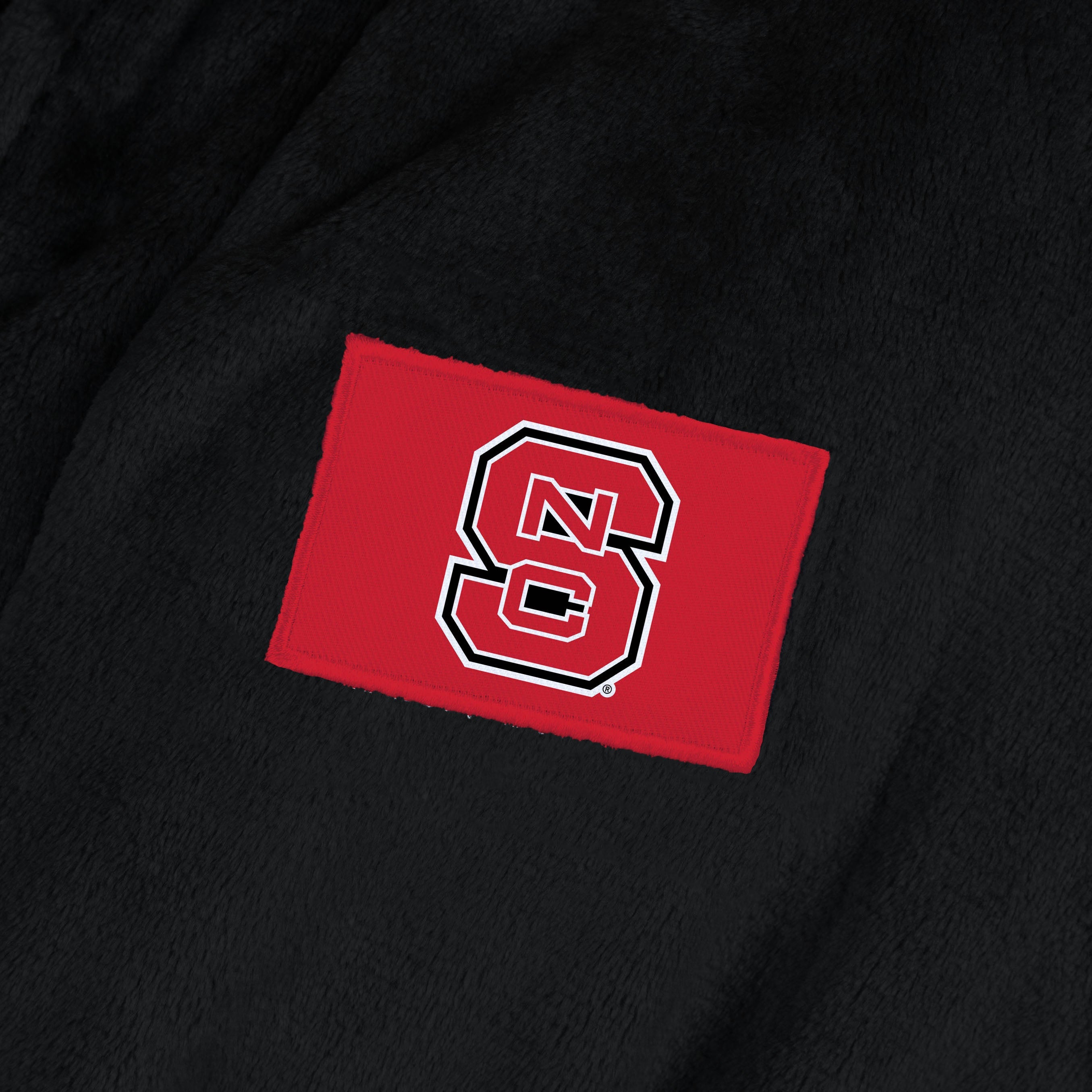 NC State Wolfpack L/XL Silk Touch Robe 26x47 Inches