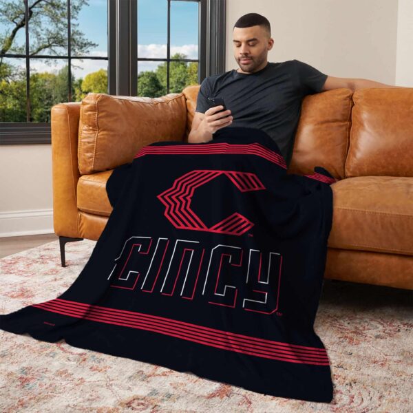 MLB Cincinnati Reds City Connect Silk Touch Throw Blanket 50¡Á60 Inches