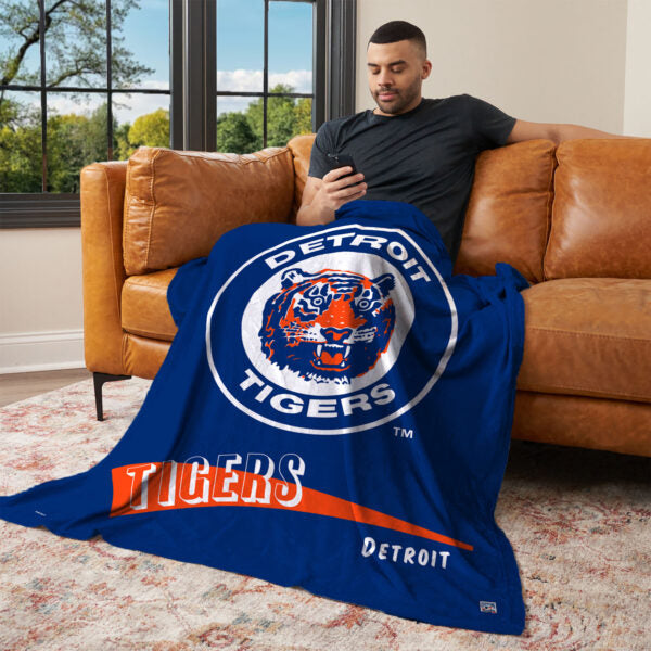 Detroit Tigers MLB CC Throwback Silk Touch Throw Blanket 50x60 Inches