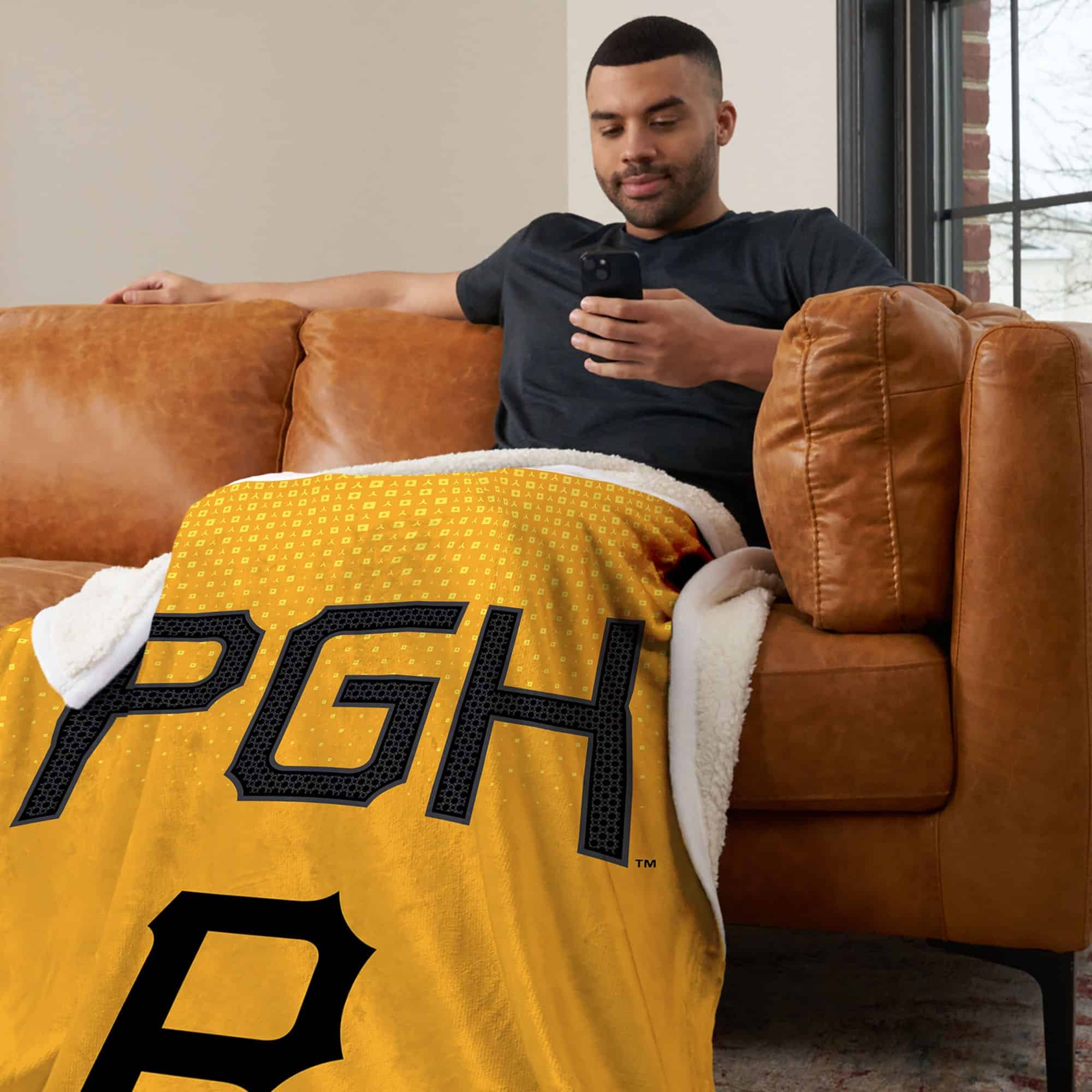 MLB Pittsburgh Pirates City Connect Silk Touch Sherpa Throw Blanket 50¡Á60 Inches