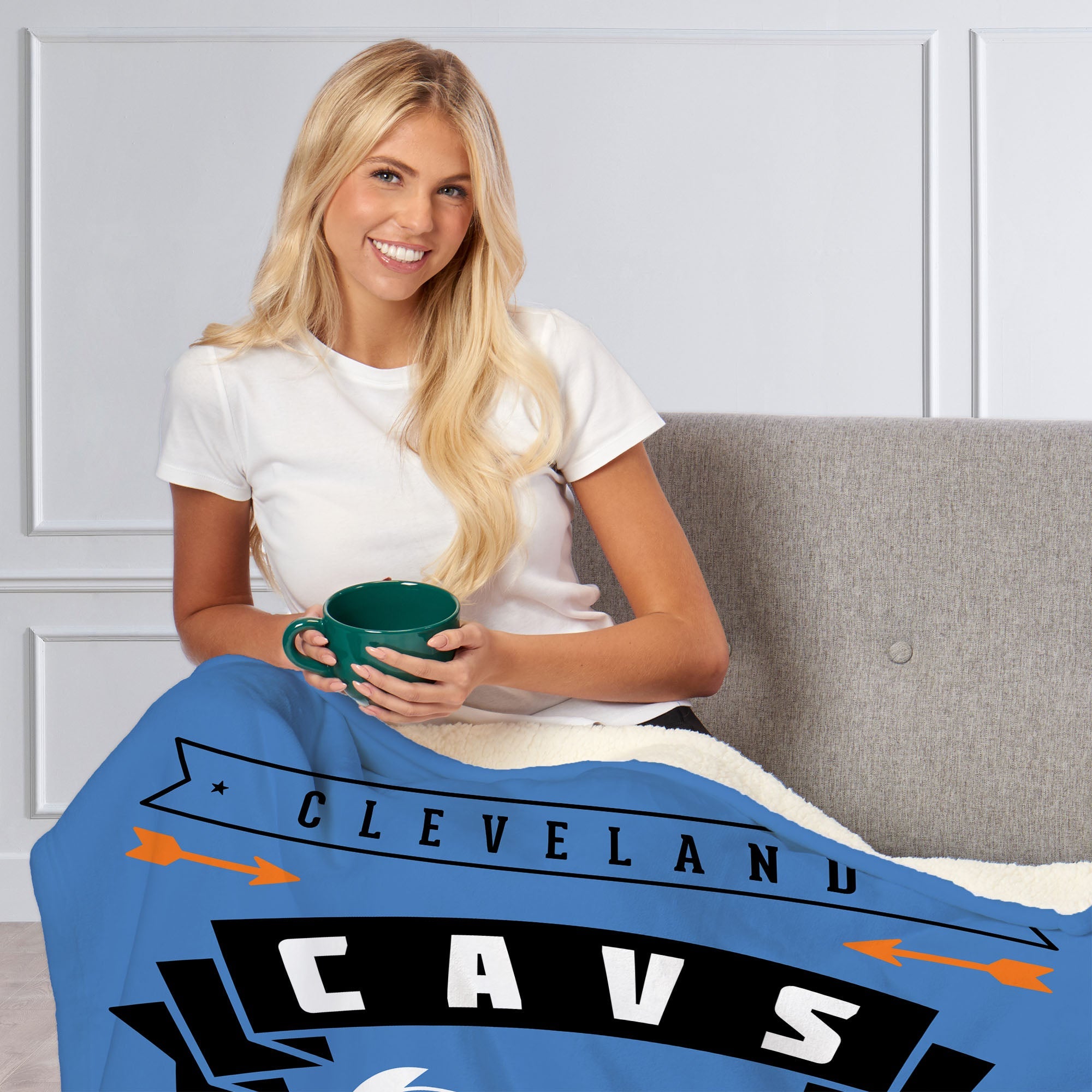 NBA Cleveland Cavaliers Hardwood Classics Silk Touch Sherpa Throw Blanket 50x60 Inches