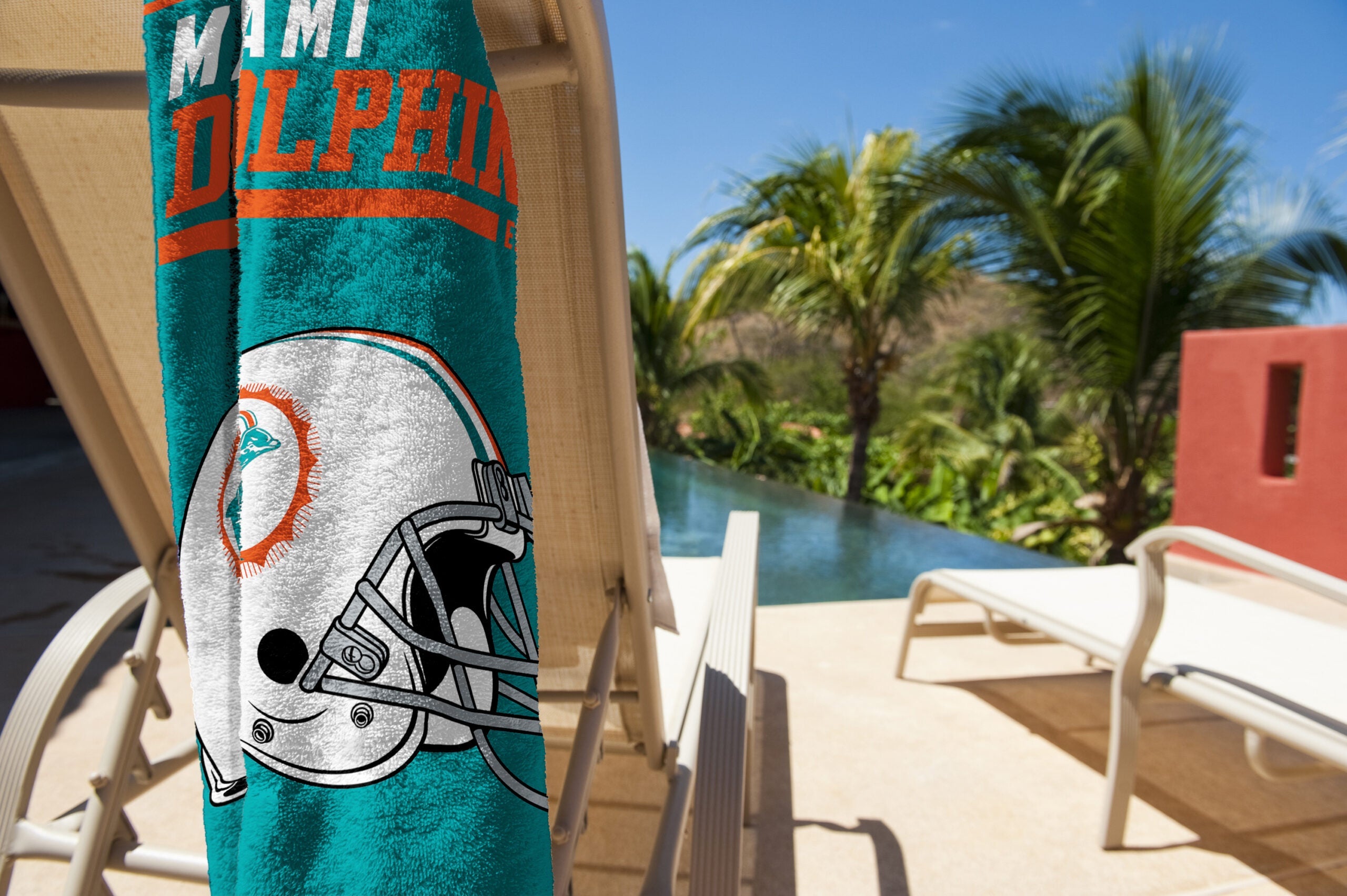 NFL Miami Dolphins 40 Yard Dash Legacy Beach Towel 30x60 Inches