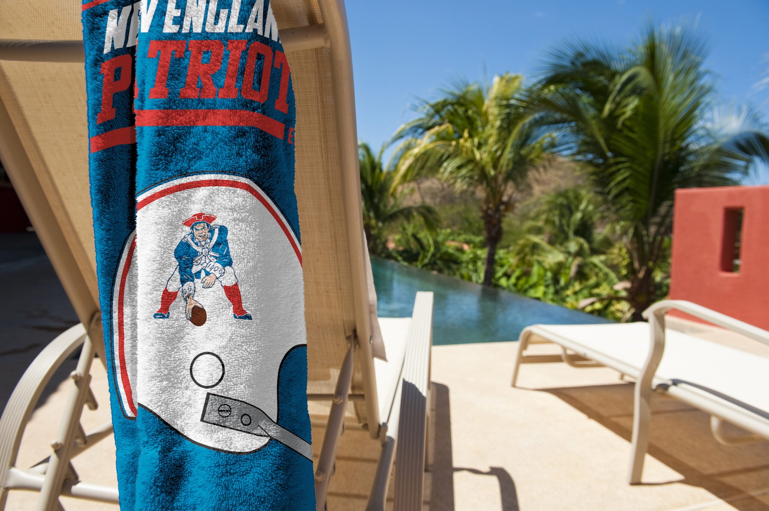 NFL New England Patriots 40 Yard Dash Legacy Beach Towel 30x60 Inches