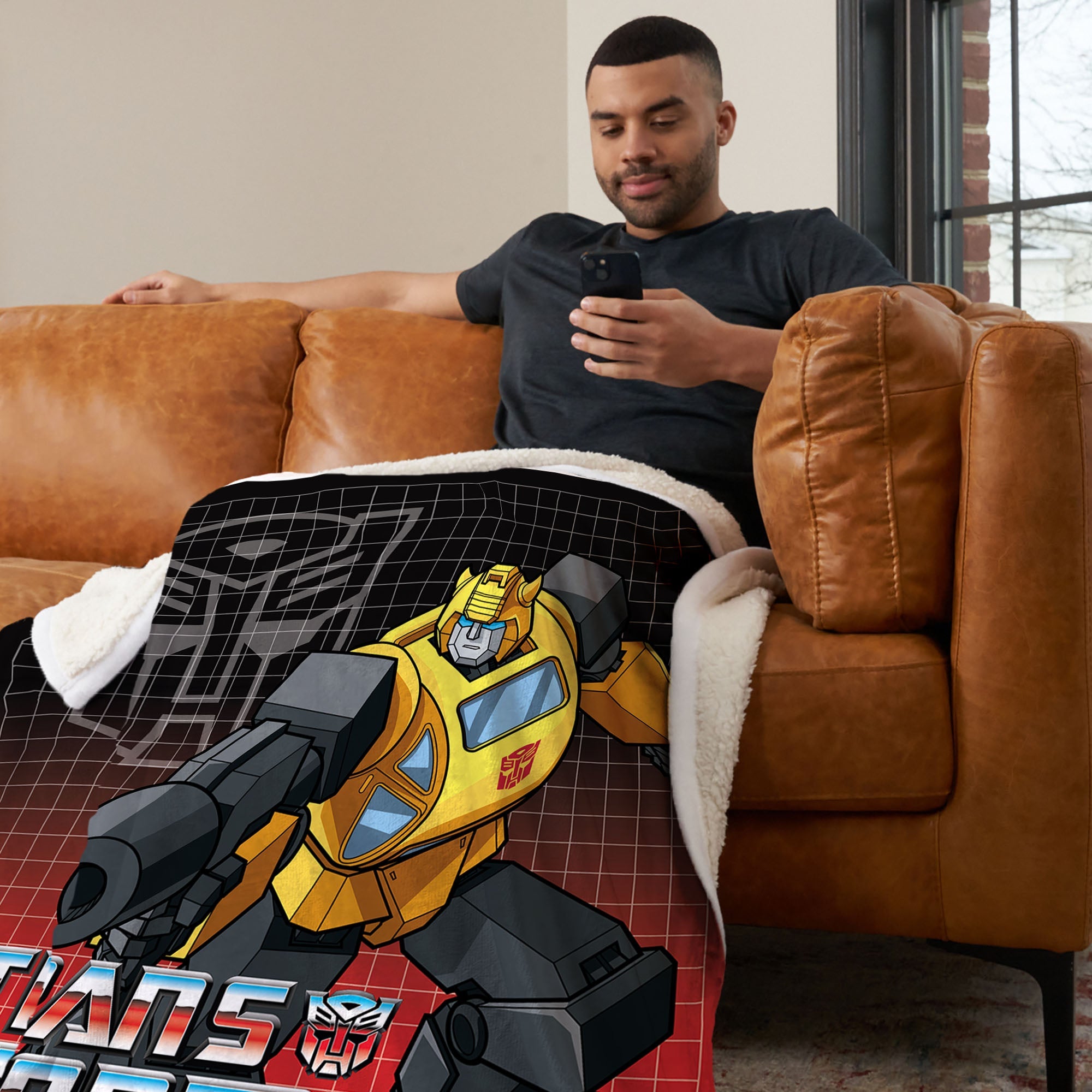 Hasbro Transformers G1 Grid Bumblebee Silk Touch Sherpa Throw Blanket 50X60 Inches