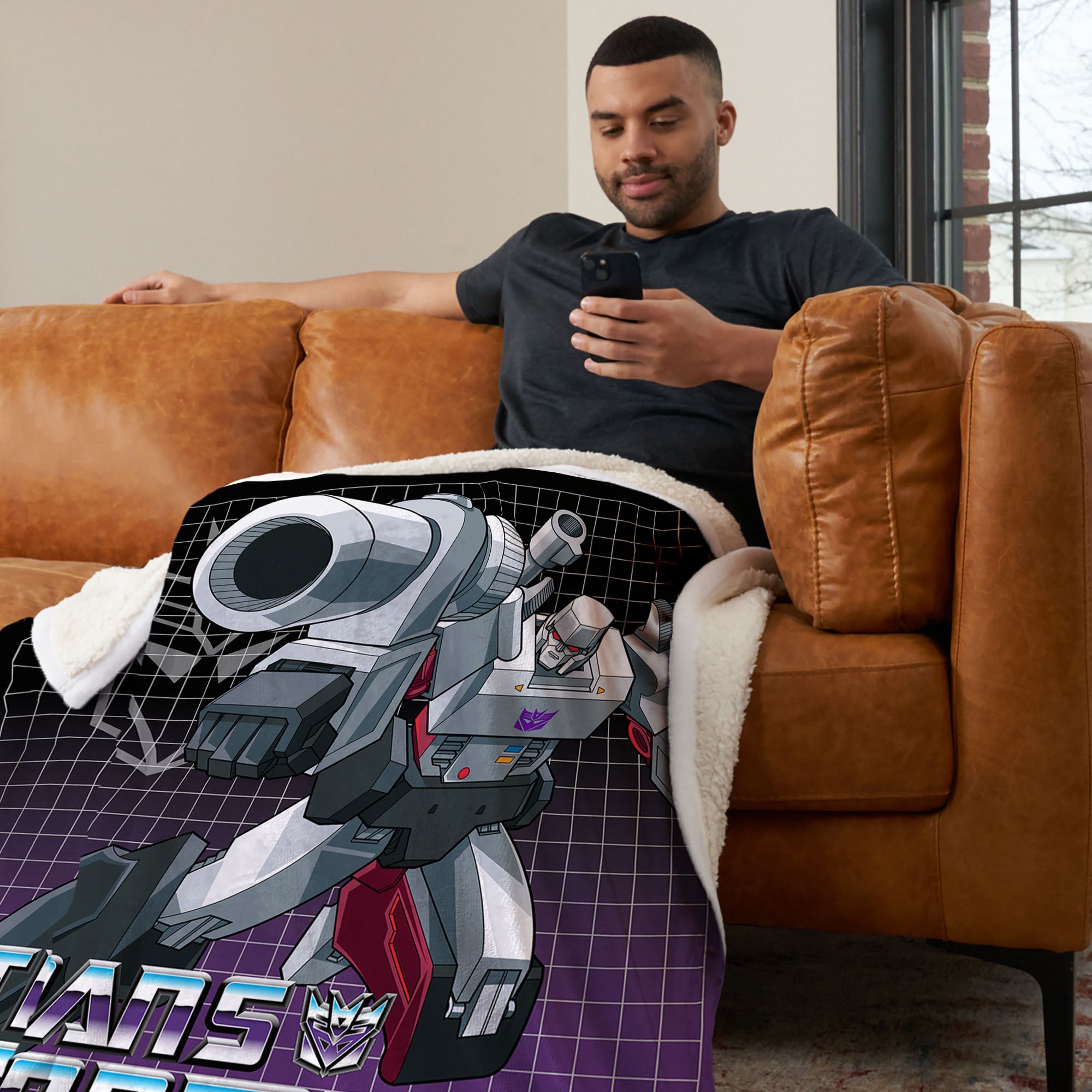 Hasbro Transformers G1 Grid Megatron Silk Touch Sherpa Throw Blanket 50X60 Inches