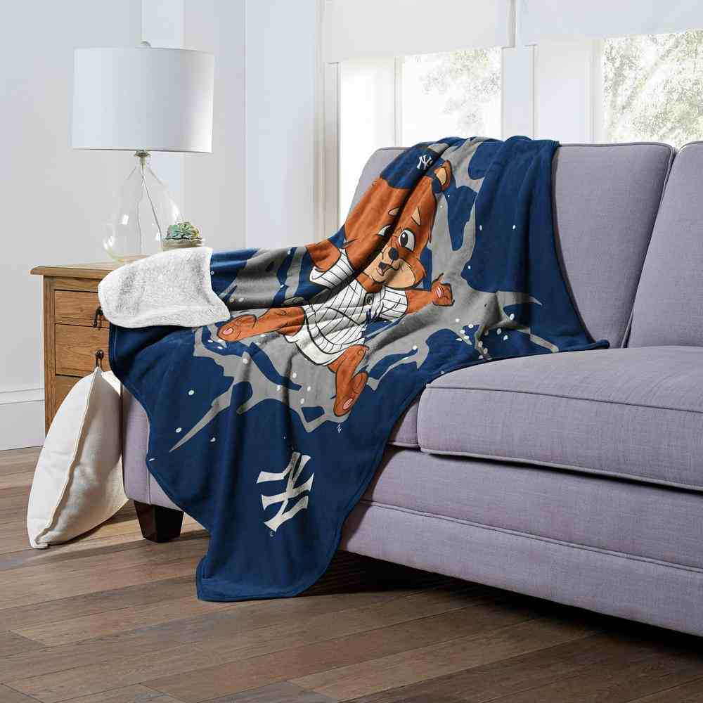 MLB New York Yankees Mascot Silk Touch Sherpa Throw Blanket 50x60 Inches