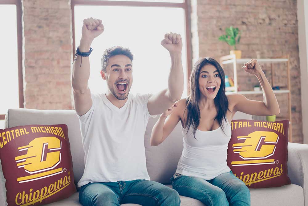 NCAA Central Michigan Chippewas Alumni Throw Pillow 18x18 Inches