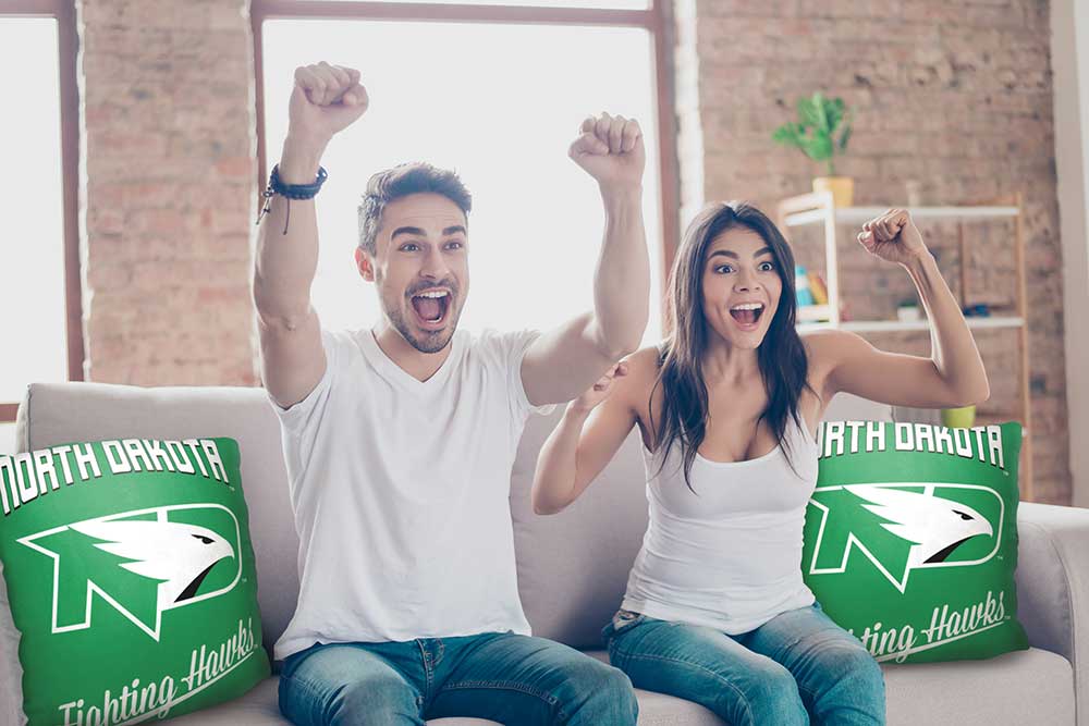 NCAA North Dakota Fighting Hawks Alumni Throw Pillow 18x18 Inches