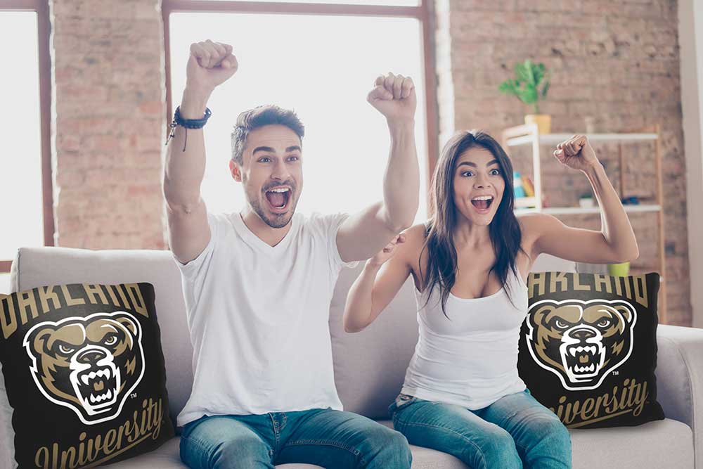 NCAA Oakland Alumni Throw Pillow 18x18 Inches